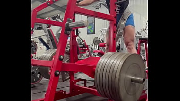 I only got 2...but at 720# that&rsquo_s progress  I&rsquo_ll take it! Lady Oyanka I always think a you for some reason w...