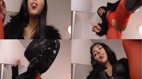 Glamour Girls Spitting 142