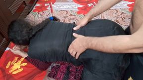 Indian Bhabhi rubbed her pussy on my cock and enjoyed sex
