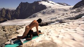 Outdoor Pegging Fucking on a real Glacier !