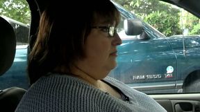 Mature BBW neighbor lady wants to play with my cock in her car