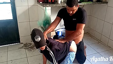 Sapatão não resiste a visita do amigo (Leo Ogro)