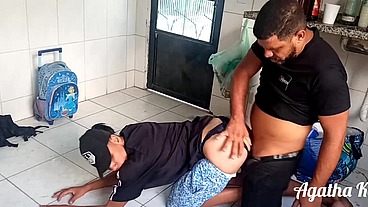 Sapatão não resiste a visita do amigo (Leo Ogro)