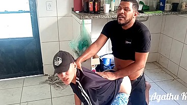 Sapatão não resiste a visita do amigo (Leo Ogro)