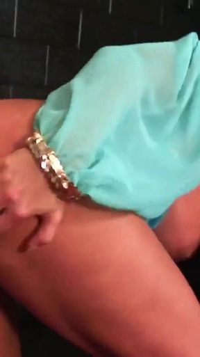 Brunette Lisa Ann with big tits gives a deep blowjob and fucks with Alec Knight