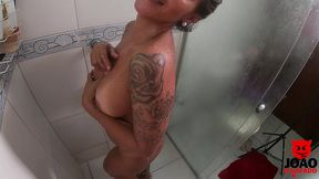 gozando no cu e na buceta da coroa gostosa * suzy anderson * jhonny gab * joao o safado