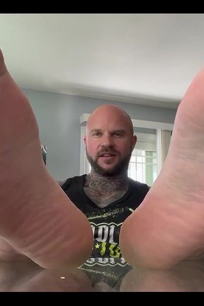 Do You Deserve to Worship Daddys Feet?