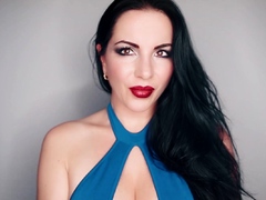 Big boob brunette masturbates on webcam