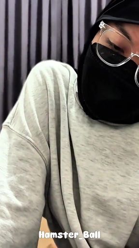 Stepsister Who Was Shocked to Hold My Big Cock   Clip 1