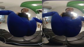 3DVR180The ultimate buttock punishment of the female giant LELE