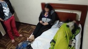 por fin logre follarme ala mejor amiga de mi esposa cuando se queda en casa que rica cojida es una gran puta