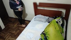 por fin logre follarme ala mejor amiga de mi esposa cuando se queda en casa que rica cojida es una gran puta