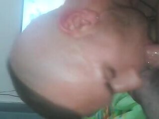 Sug pula si o iau in cur in dusmanie