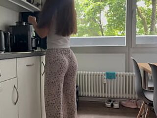 Roommate Screws me hart in the Kitchen!
