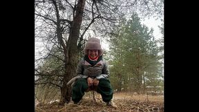 The goddess Renata Fox wanted to pee in the forest near the busy road