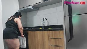 Traveling Stepmom, Solo Fans in Slow Motion, in the Kitchen