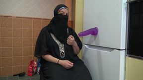 Saudi Arab Cuckold Wife Wants Big Dicks