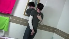 Sharing Love Between Small Gays