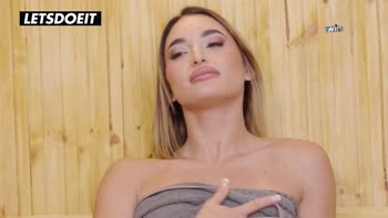 Sara Diamante's Scorching Sauna Session with Jesus Reyes' Massive Cock