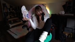 Footjob in the Office