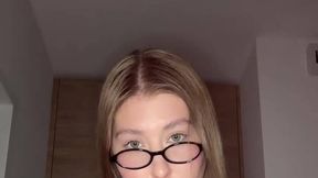 Community Creator
 @elineverly @Showing Boobs & #Glasses #Brunette #Shaved Pussy #Nude film porn video | Tik.Porn