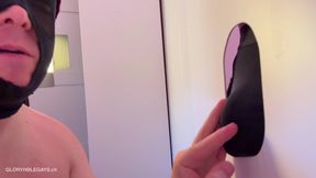 1 Hour Blowjob at the Gloryhole