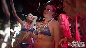 neverbeforeseen Spring Break 2003 Girls Flashing And Sexy Dance Contest On The Bar - SouthBeachCoeds