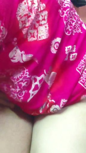The maid had sex with the maid, the water of the vagina came out, and the breastfeeding was also done by the maid.   Clip 2