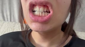 Latin girl does a cube mouth fetish and plays tongue fetish with her mouth and tongue and teeth fetish