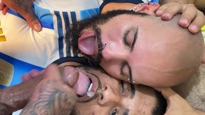yuri gaucho - surucopa - gangbang no ritmo da copa - jogadores dotados entrando com bola e tudo!
