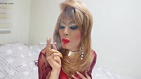 Crossdresser niclo sexy makeup after smoking