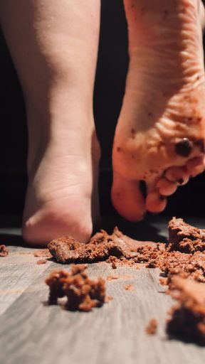 Barefoot Cupcake Smash