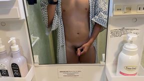 extremely horny!!! flash & cum in hotel common area