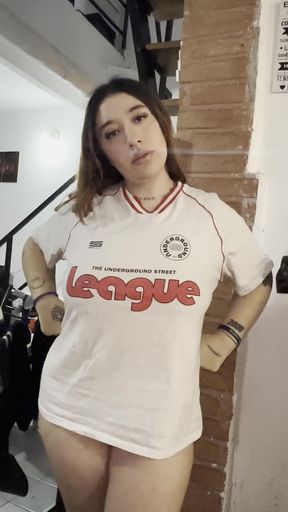 Curvy chubs showcase their thick thighs in a group setting