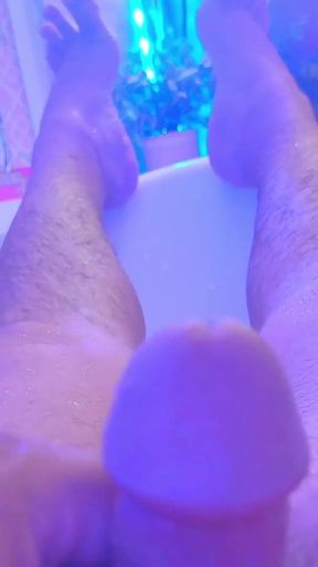 Hairy Hobbit Feet Cums in Bathtub