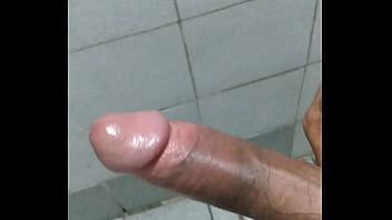 Punheta no banho
