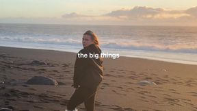 Look how funny I jump when saw the ocean wave