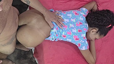 Pequena enteada - PETITE ANAL COM SEUS PEITOS PEQUENOS l
