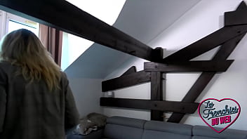 Elisa, 26yo sexy real estate agent sucks cock on her first day
