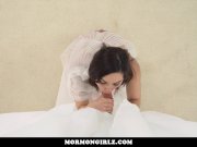 MormonGirlz-Gorgeous teen at church gloryhole