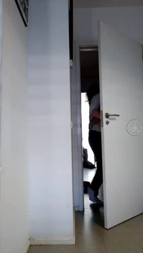 Follando contra la pared