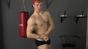EastBoys.com: Muscle Flex good fuck