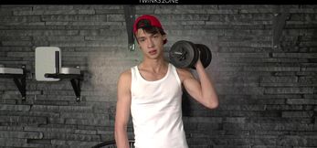 Muscle Flexing Massage Alessandro Katz