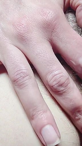 Dirty and wet pad, I had to take off my panties!!   Clip 1