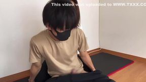 背面手コキでイケメンm男の亀頭と敏感乳首を責めたら射精しちゃいました Japanese Amateur Couple Femdom Handjob Cumshot - えむゆみカップル