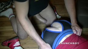 salope en jockstrap se prends deux doses de sperme dans le cuml