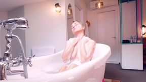 the husband gave his wife to suck his cock in the bathroom. andre love