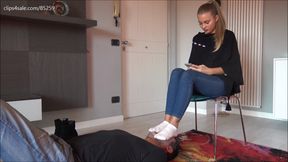 GABRIELLA - The best place to rest my tired feet - Face as a footstool with socks