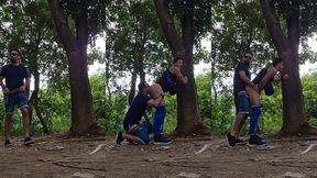 casado arrombando meu cu na trilha do parque