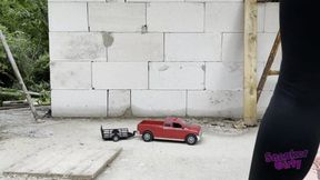 Sneaker-Girl Paula - Toy-Car Crush